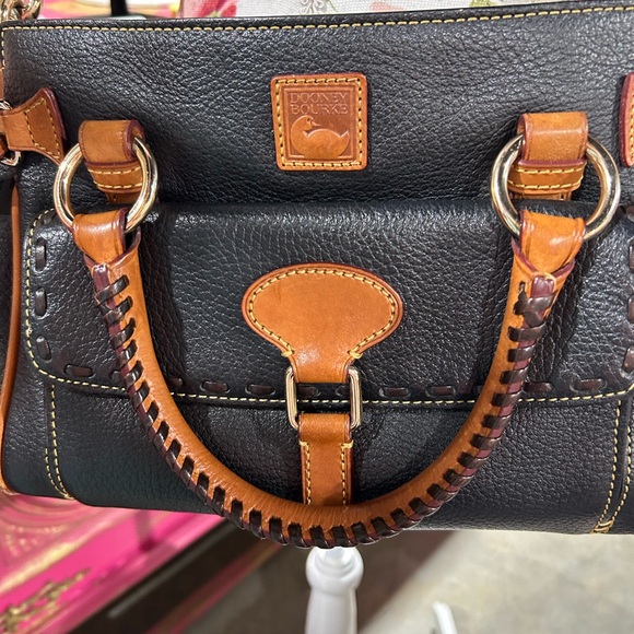 Dooney & Bourke purse and wallet - Picture 2 of 14